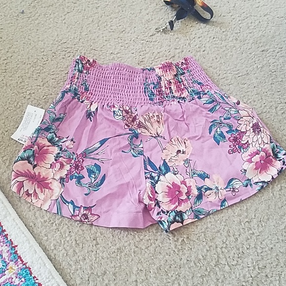 High waisted shorts - Picture 2 of 3